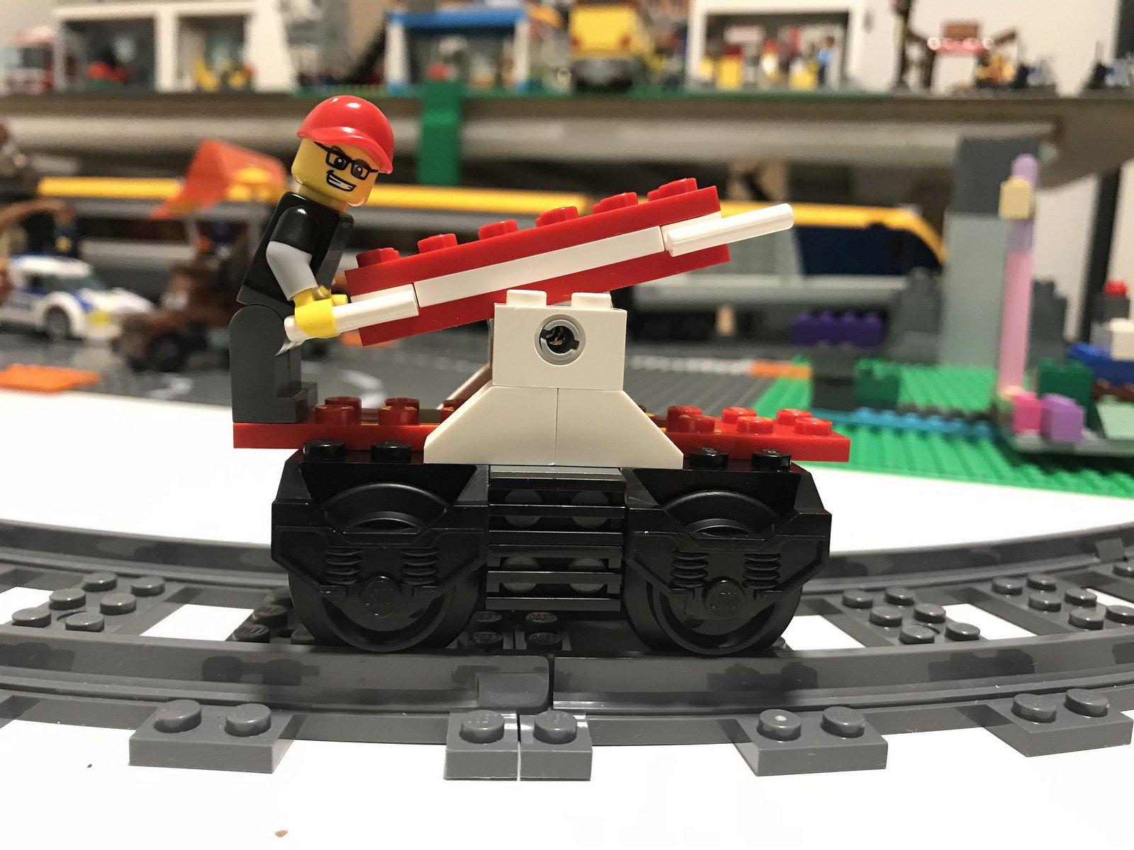 How to build a LEGO Train Handcar inspired by the LEGO Ideas Book 7777