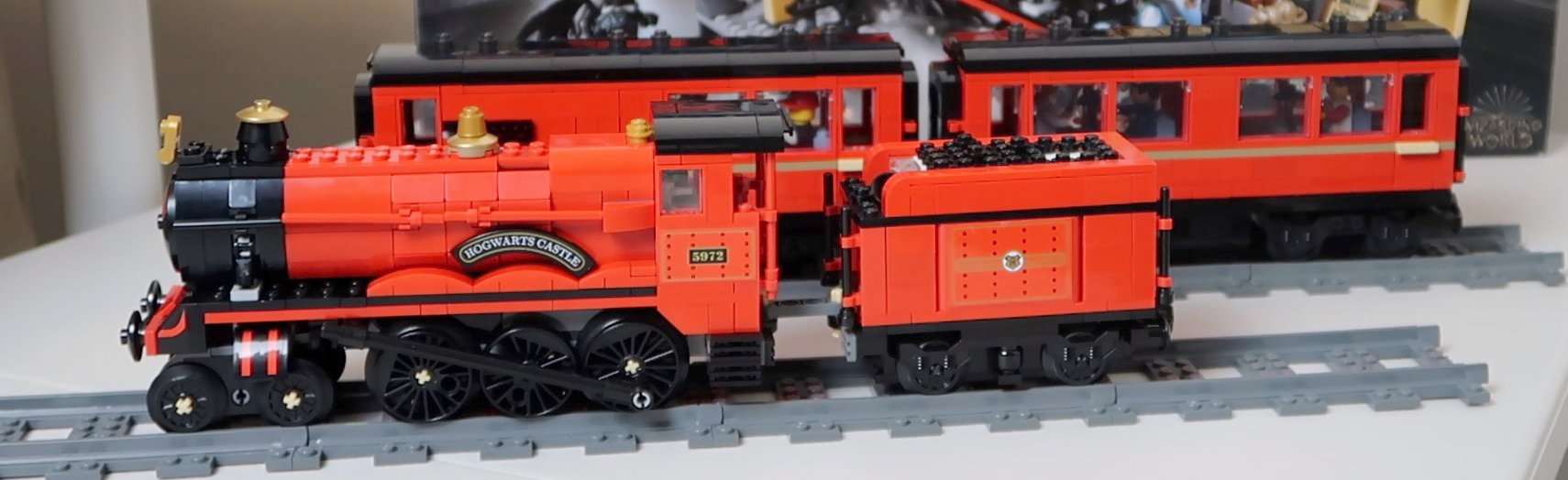 Modified LEGO Hogwarts Express Train and Carriages MOC (set 75955)