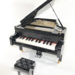 LEGO Ideas 2019 Playable Piano Sleepy Cow - Open lid, keys and mechanism